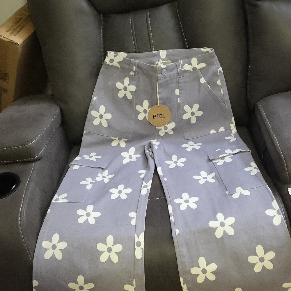 BiBi Cargo Pocket With Flowers! NWT! NEVER worn nor Washed!